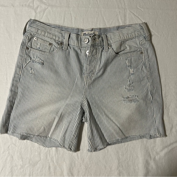 Madewell Seersucker Denim Shorts - Picture 1 of 6